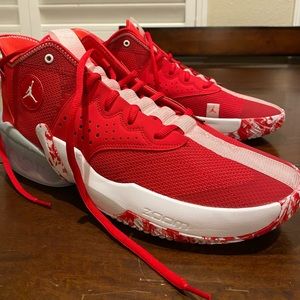 Nike Jordan’s React Elevation TB University Red/White